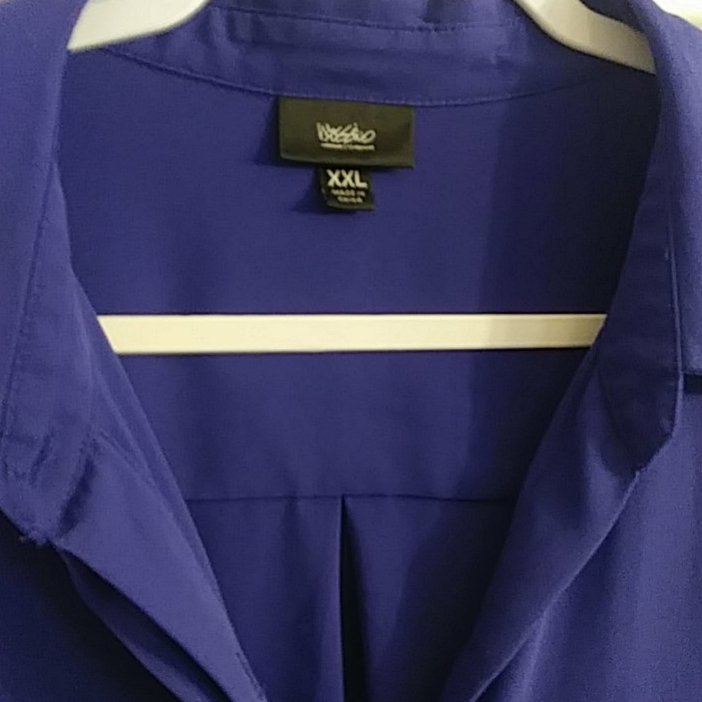 Purple button up blouse - Picture 2 of 5